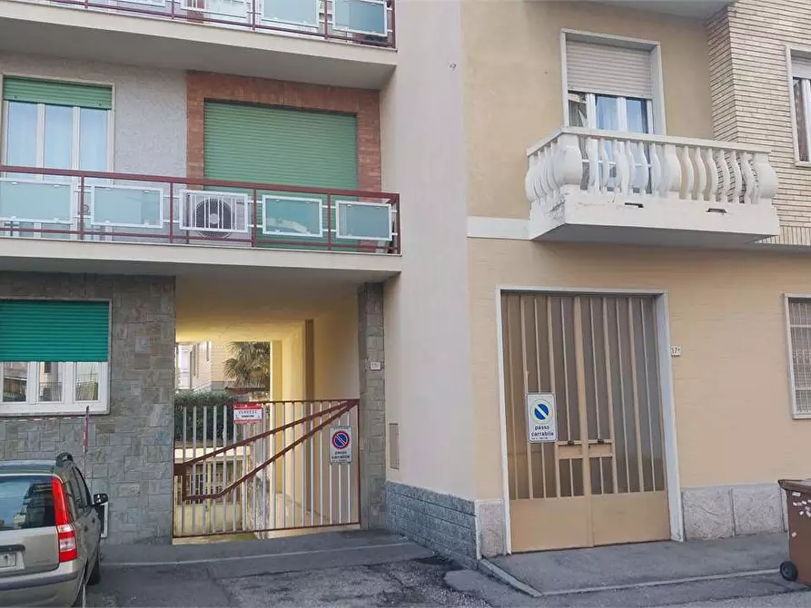 Immagine 4 di Garage in vendita  in Via Marsala 15 a Collegno