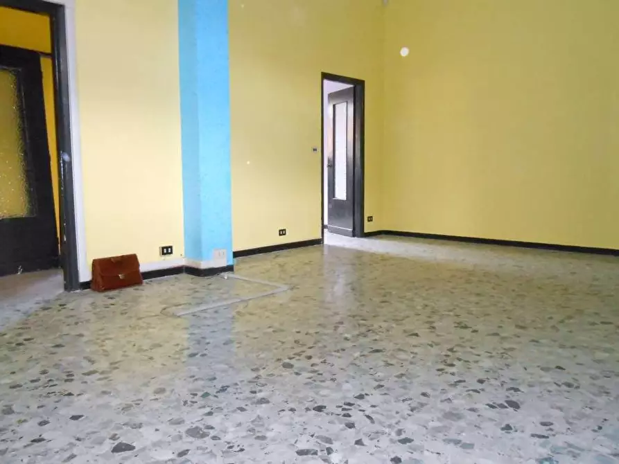 Immagine 12 di Negozio in vendita  in Viale Vittoria  36/a a Alpignano