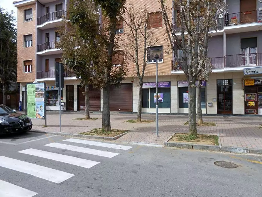 Immagine 27 di Negozio in vendita  in Viale Vittoria  36/a a Alpignano