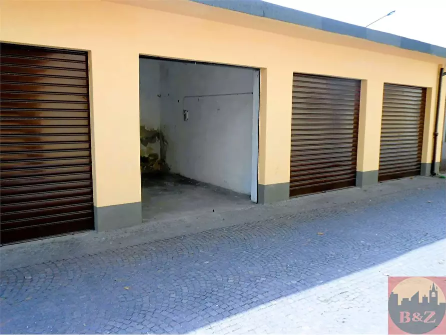 Immagine 32 di Negozio in vendita  in Viale Vittoria  36/a a Alpignano