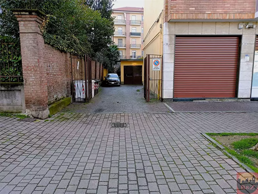 Immagine 28 di Negozio in vendita  in Viale Vittoria  36/a a Alpignano