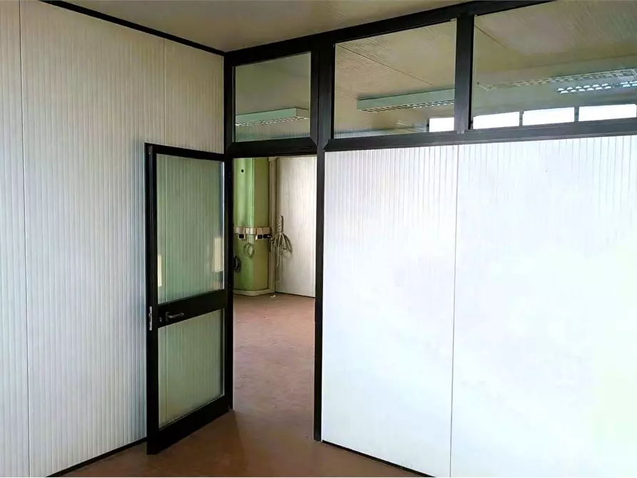 Immagine 38 di Laboratorio in affitto  in Via Collegno  45 bis a Pianezza