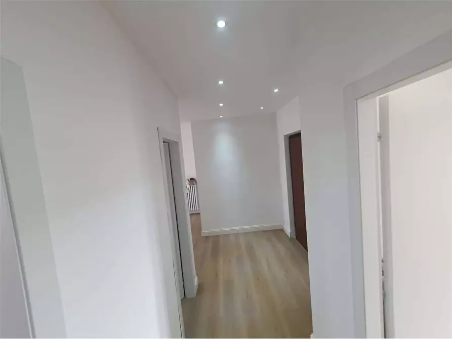 Immagine 4 di Trilocale in vendita  in Via Nizza 10 a Rivoli