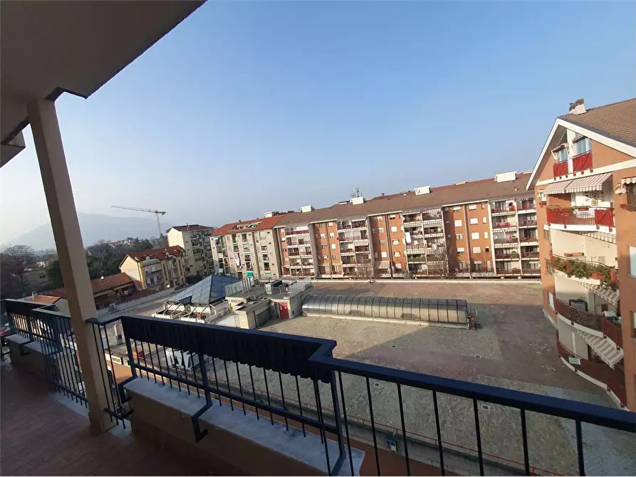 Immagine 17 di Trilocale in vendita  in Via Nizza 10 a Rivoli