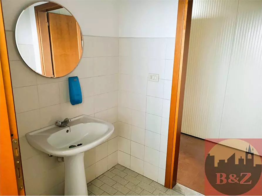 Immagine 70 di Laboratorio in affitto  in Via Collegno  45 bis a Pianezza