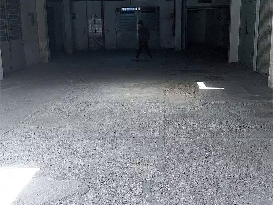 Immagine 7 di Posto auto in vendita  in Via Po 20 a Rivoli