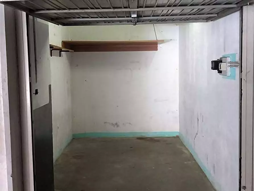 Immagine 4 di Posto auto in vendita  in Via Po 20 a Rivoli