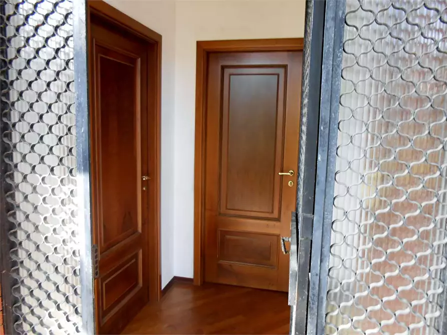 Immagine 20 di Quadrilocale in vendita  in Viale XXV aprile 10 a Rosta