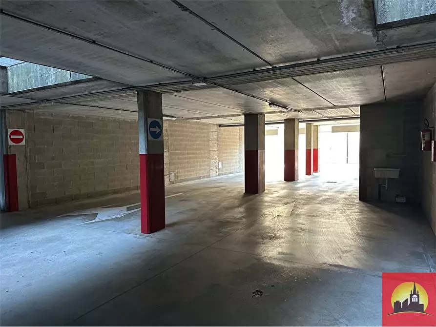 Immagine 7 di Garage in vendita  in Strada del Portone 21/A a Torino