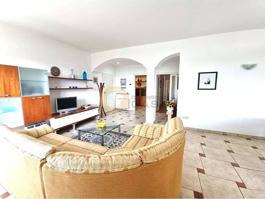 Immagine 2 di Quadrilocale in vendita  in Alfredo Belluomini 20 a Viareggio