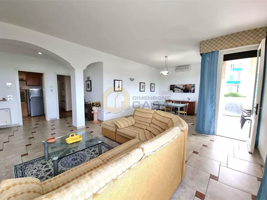 Immagine 9 di Quadrilocale in vendita  in Alfredo Belluomini 20 a Viareggio