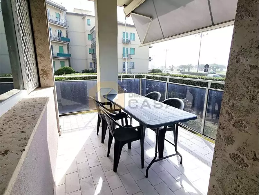 Immagine 24 di Quadrilocale in vendita  in Alfredo Belluomini 20 a Viareggio