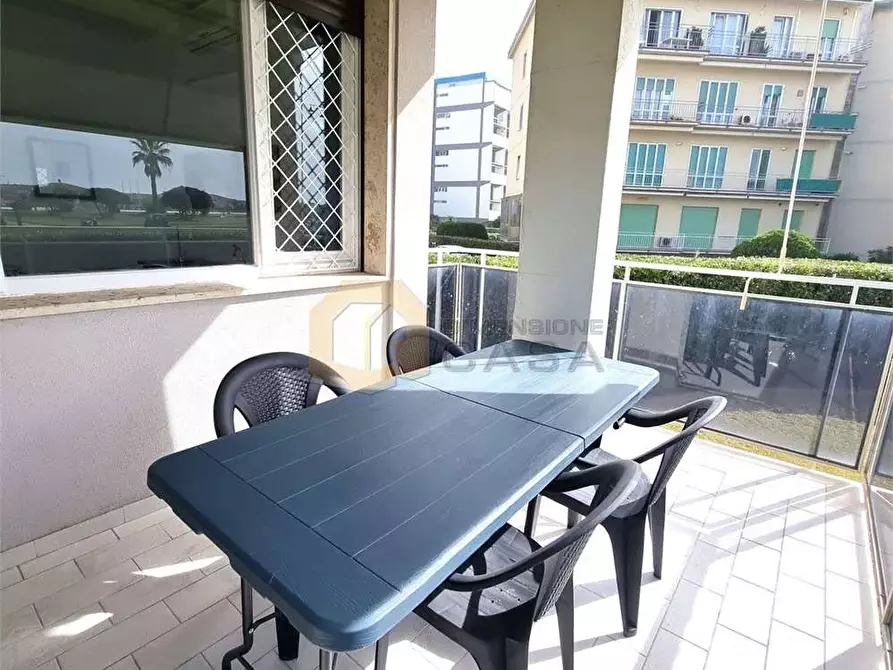 Immagine 26 di Quadrilocale in vendita  in Alfredo Belluomini 20 a Viareggio