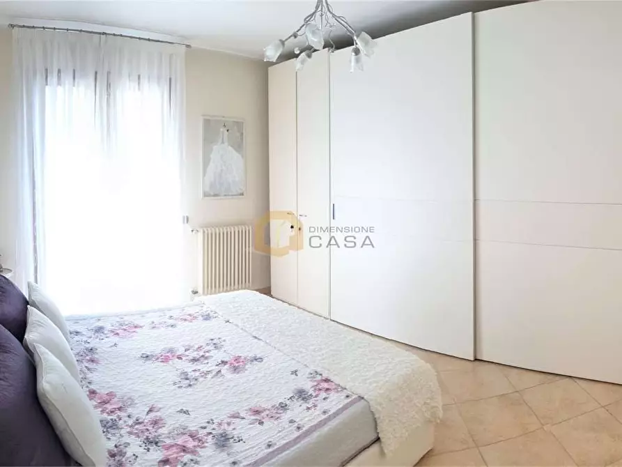 Immagine 15 di Villa in vendita  in G. Schicchi a Viareggio