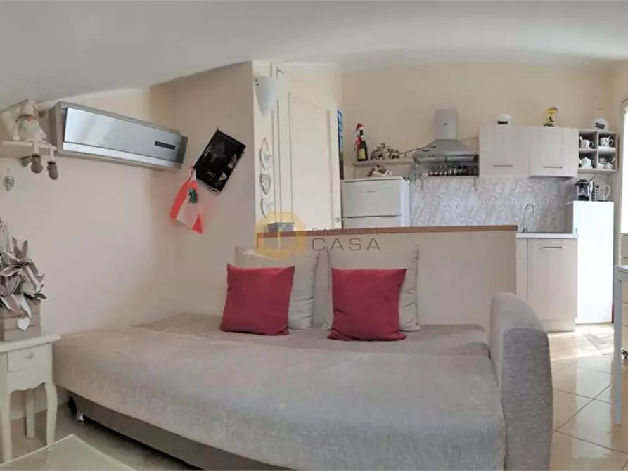 Immagine 20 di Villa in vendita  in G. Schicchi a Viareggio