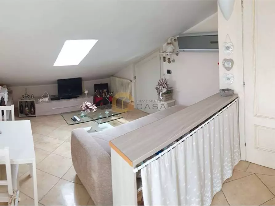 Immagine 21 di Villa in vendita  in G. Schicchi a Viareggio