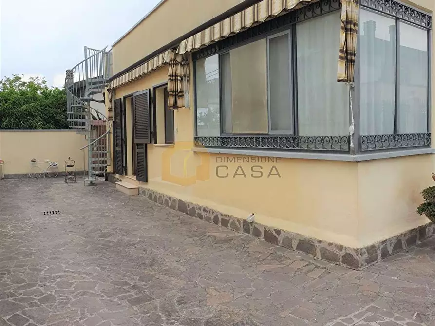 Immagine 30 di Villa in vendita  in G. Schicchi a Viareggio