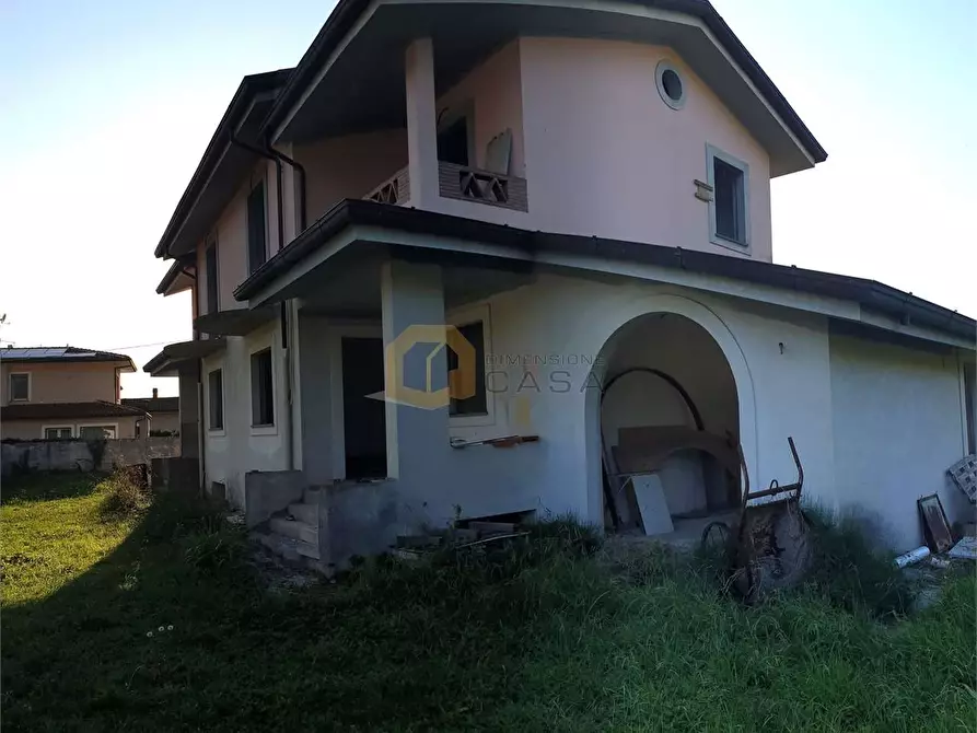 Immagine 4 di Porzione di casa in vendita  in SP1 4990 a Camaiore