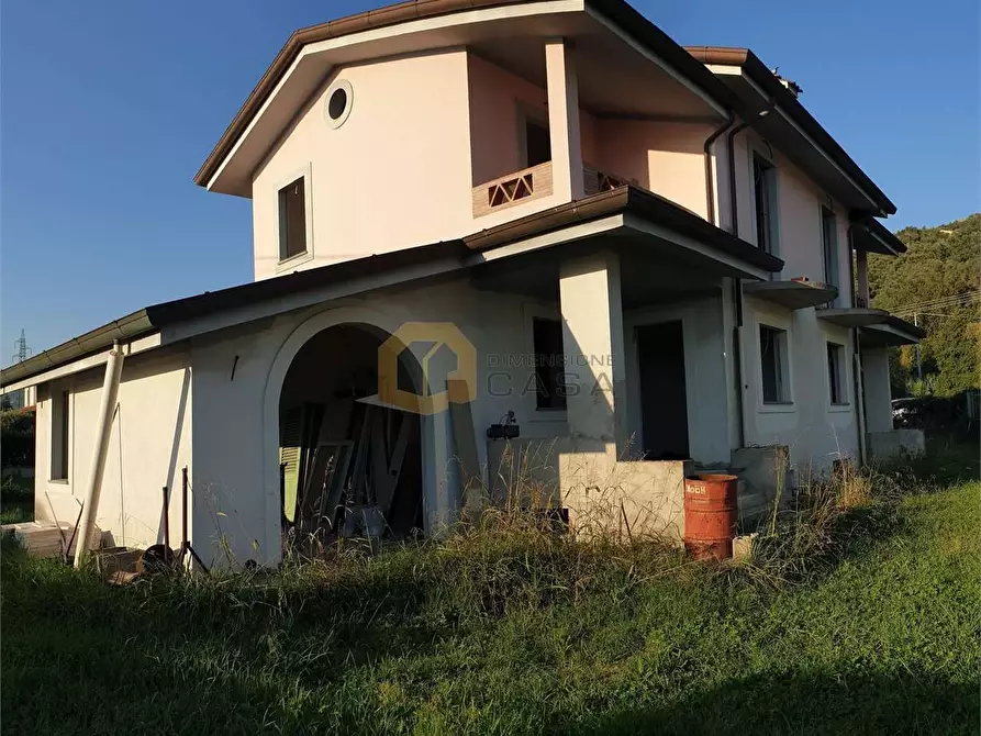 Immagine 5 di Porzione di casa in vendita  in SP1 4990 a Camaiore