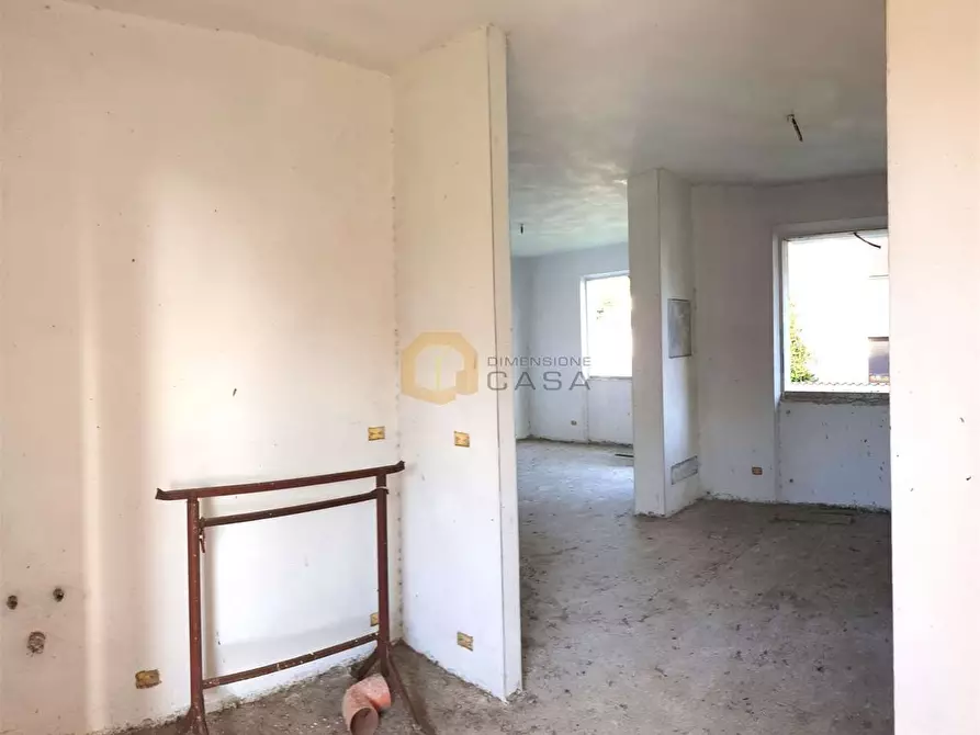 Immagine 8 di Porzione di casa in vendita  in SP1 4990 a Camaiore