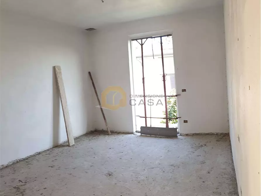 Immagine 11 di Porzione di casa in vendita  in SP1 4990 a Camaiore