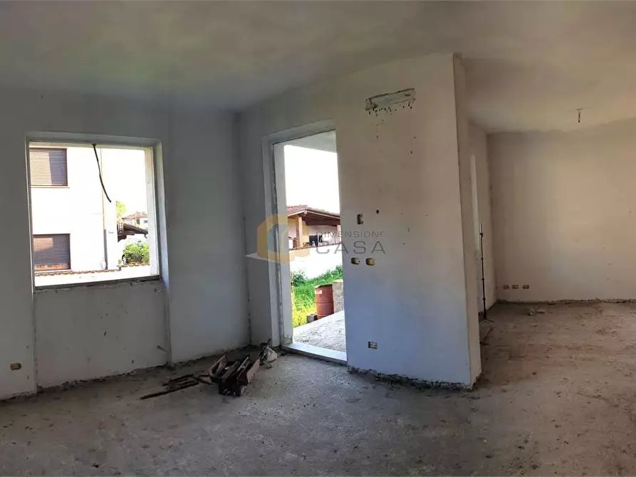 Immagine 17 di Porzione di casa in vendita  in SP1 4990 a Camaiore