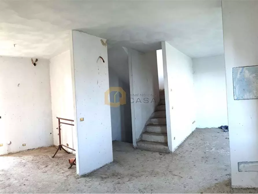 Immagine 18 di Porzione di casa in vendita  in SP1 4990 a Camaiore