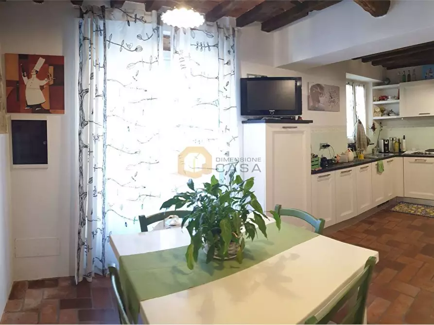Immagine 2 di Casa indipendente in vendita  in San Francesco 47 a Camaiore