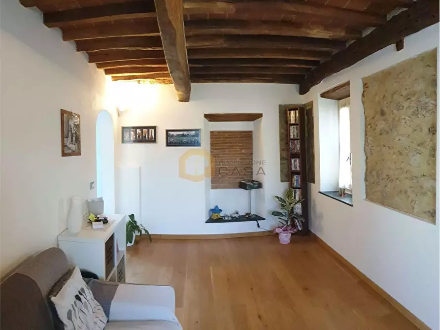 Immagine 3 di Casa indipendente in vendita  in San Francesco 47 a Camaiore