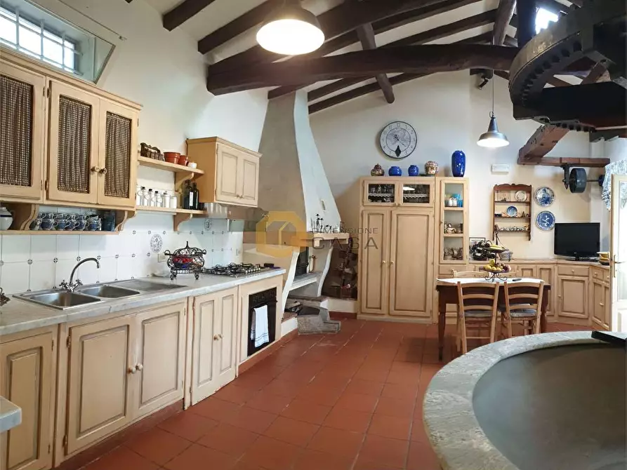 Immagine 9 di Villa in vendita  in pennelle 4 a Camaiore