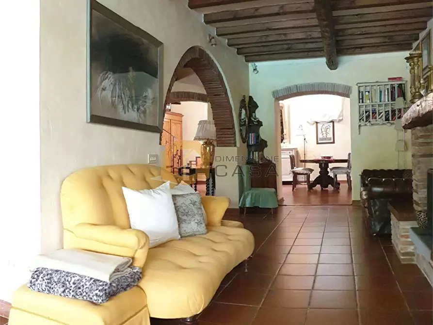 Immagine 15 di Villa in vendita  in pennelle 4 a Camaiore