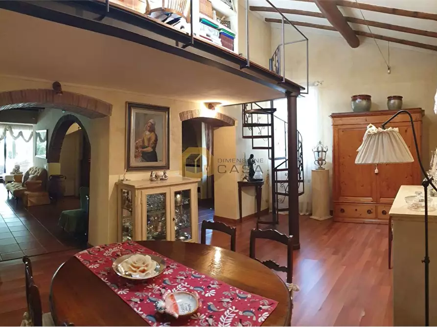 Immagine 17 di Villa in vendita  in pennelle 4 a Camaiore