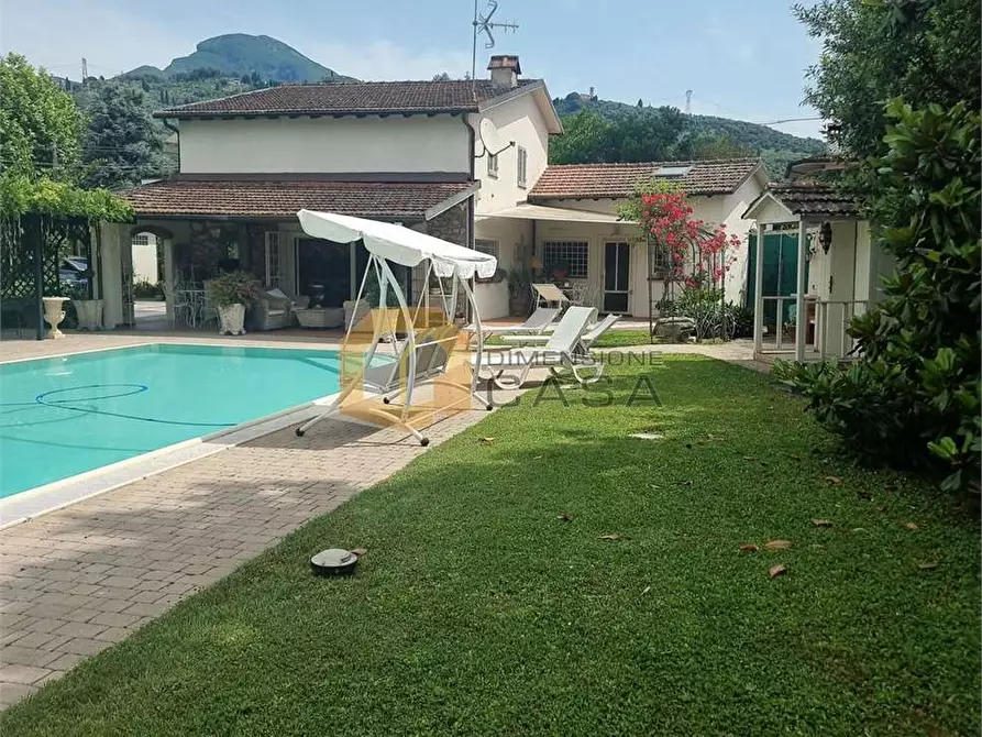 Immagine 28 di Villa in vendita  in pennelle 4 a Camaiore