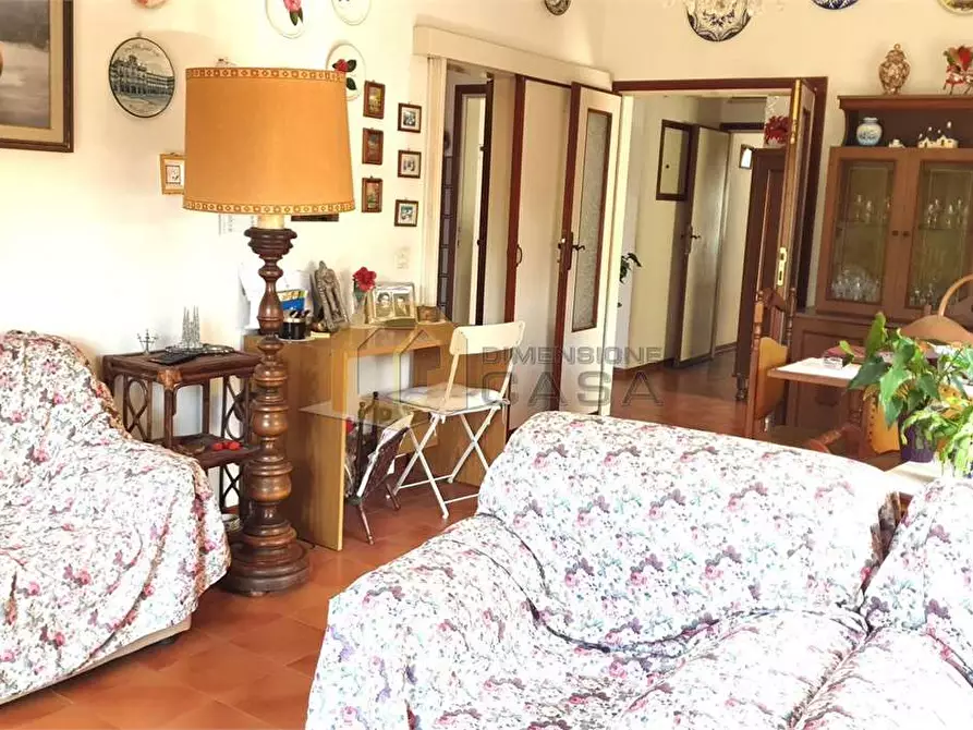 Immagine 1 di Villa in vendita  in Arginvecchio Nord 517 a Camaiore