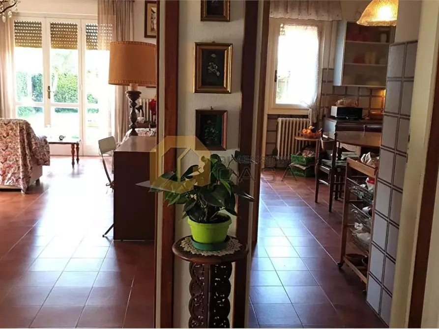 Immagine 6 di Villa in vendita  in Arginvecchio Nord 517 a Camaiore