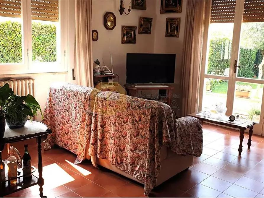Immagine 11 di Villa in vendita  in Arginvecchio Nord 517 a Camaiore