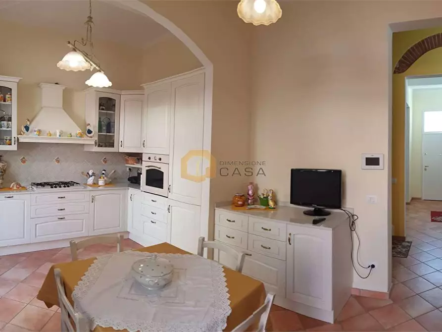 Immagine 7 di Villetta a schiera in vendita  in Cavour a Viareggio