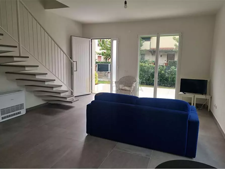 Immagine 7 di Porzione di casa in vendita  in Villeparisis a Pietrasanta