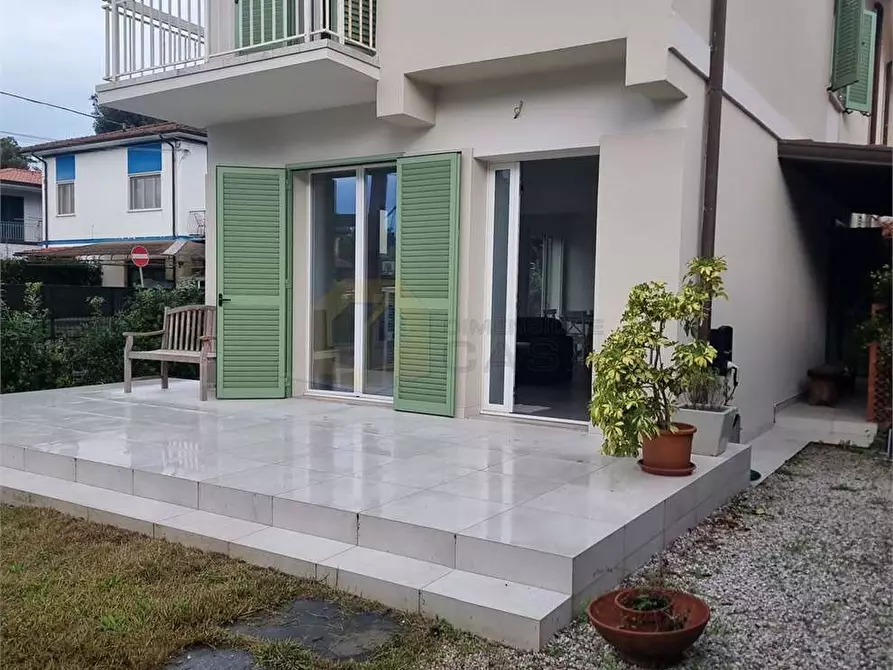 Immagine 34 di Porzione di casa in vendita  in Villeparisis a Pietrasanta