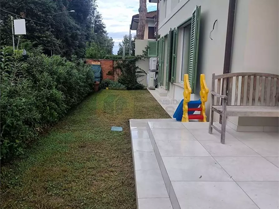 Immagine 36 di Porzione di casa in vendita  in Villeparisis a Pietrasanta