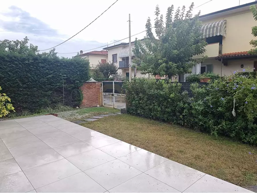 Immagine 38 di Porzione di casa in vendita  in Villeparisis a Pietrasanta