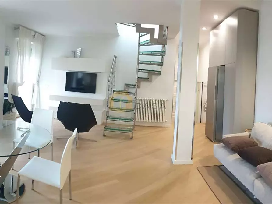 Immagine 4 di Attico in vendita  in Giosuè Carducci 68 a Viareggio