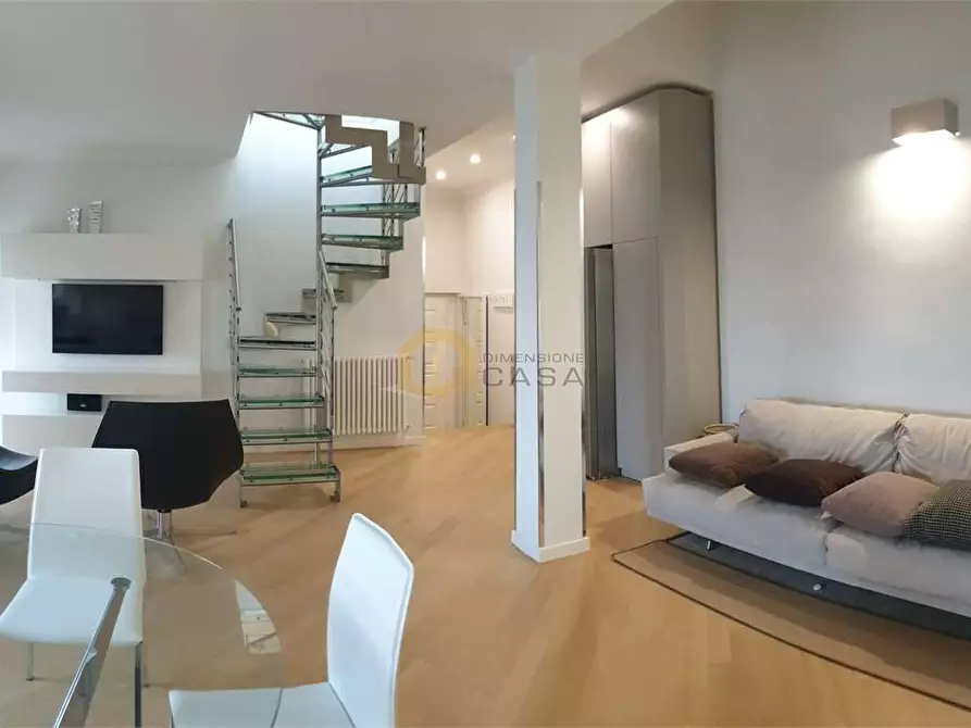 Immagine 8 di Attico in vendita  in Giosuè Carducci 68 a Viareggio