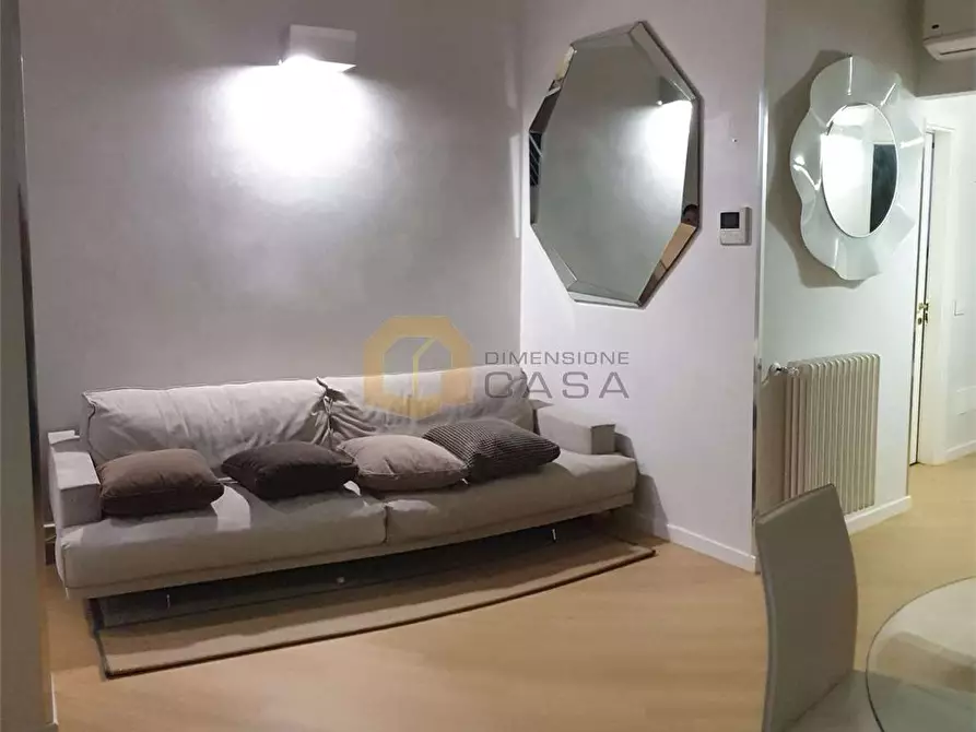 Immagine 9 di Attico in vendita  in Giosuè Carducci 68 a Viareggio