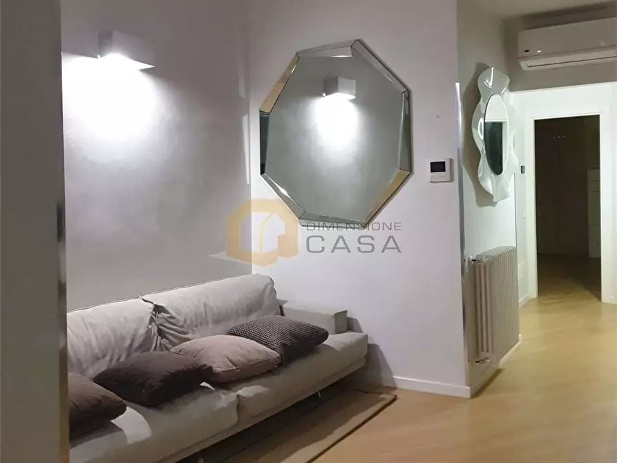 Immagine 11 di Attico in vendita  in Giosuè Carducci 68 a Viareggio