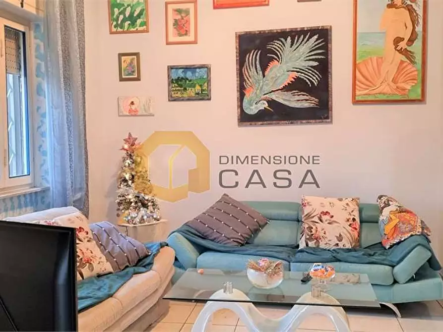 Immagine 2 di Villa in vendita  in Paolo Manfredi 17 a Camaiore