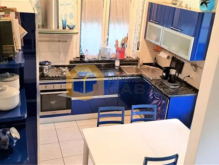 Immagine 5 di Villa in vendita  in Paolo Manfredi 17 a Camaiore