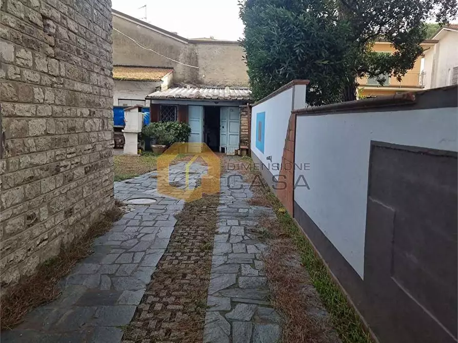 Immagine 31 di Villa in vendita  in Paolo Manfredi 17 a Camaiore