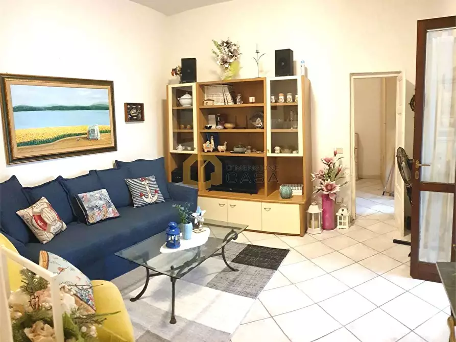 Immagine 1 di Bilocale in vendita  in Silvio Pellico 53 a Viareggio