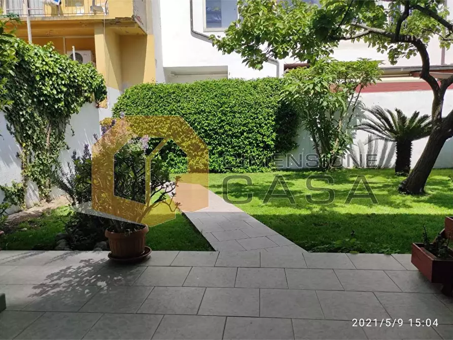 Immagine 4 di Bilocale in vendita  in Silvio Pellico 53 a Viareggio